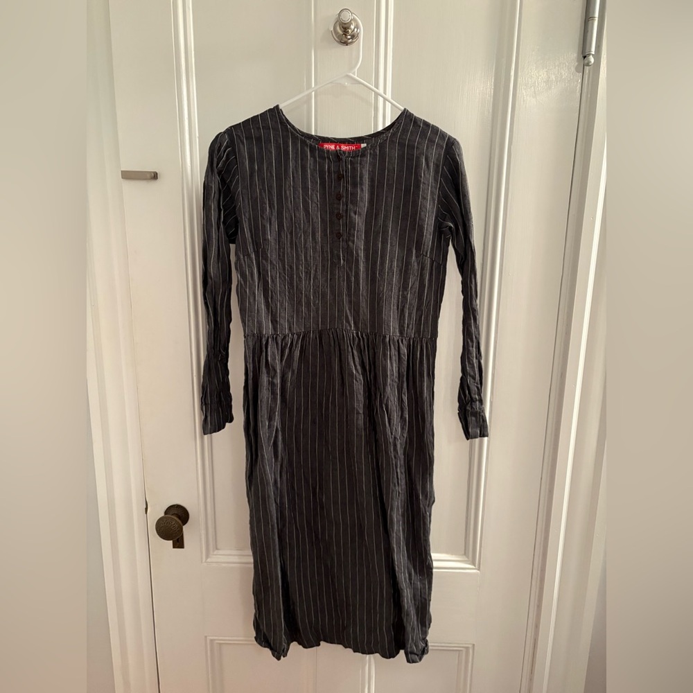 Pyne & Smith small grey pinstripe no 18